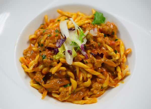 Strozzapreti Salsiccia & Funghi