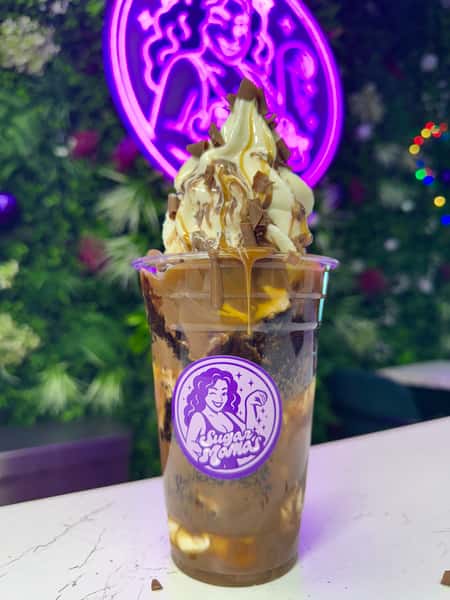 HOT FUDGE SUNDAE