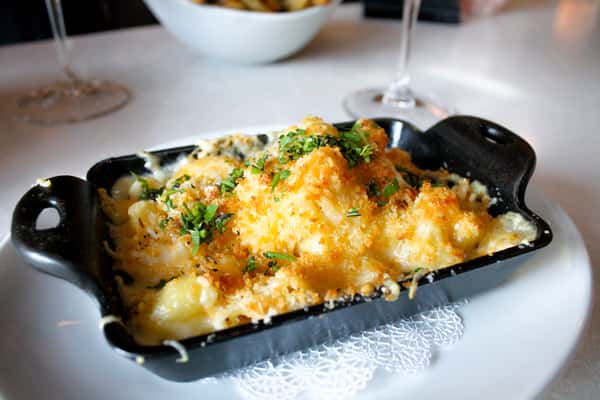 Baked Skillet of Mac & Cheese