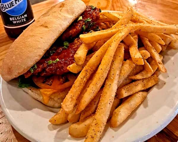 sandwich & fries