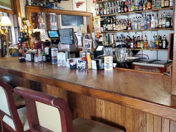 counter with bar