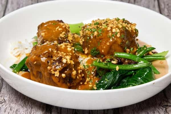 BRAISED OXTAIL KARE KARE