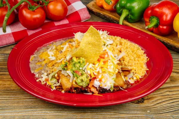 7. 1 Chimichanga, Guacamole & Sour Cream