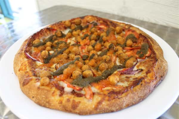 Cholay Pizza - Medium (14-inch)
