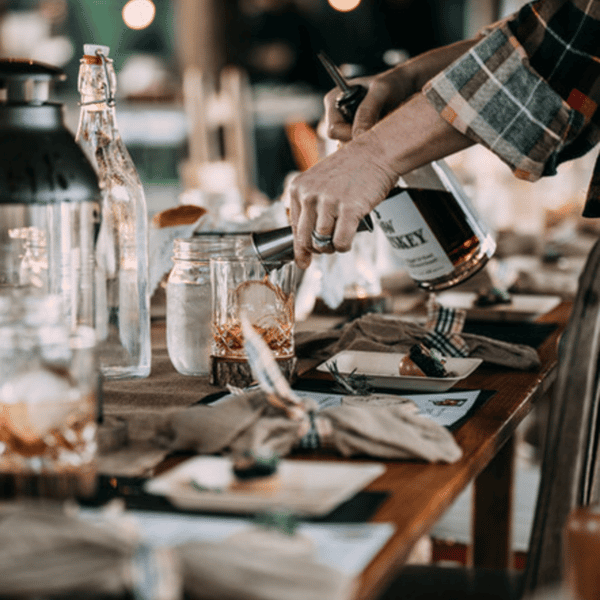 people serving food