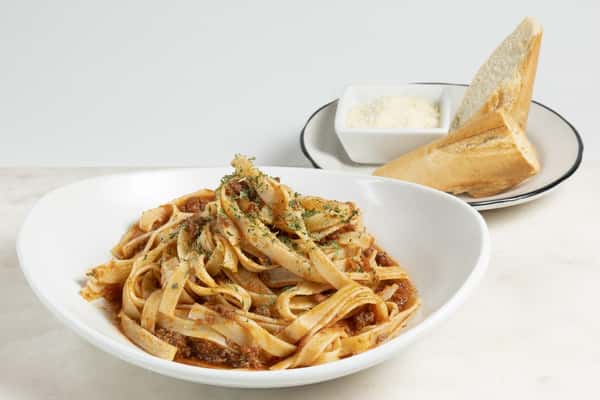 Fetuccini al Ragu