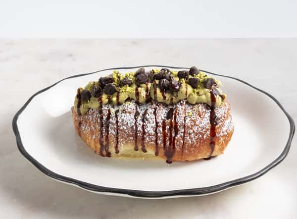 Dubai Chocolate Croissant