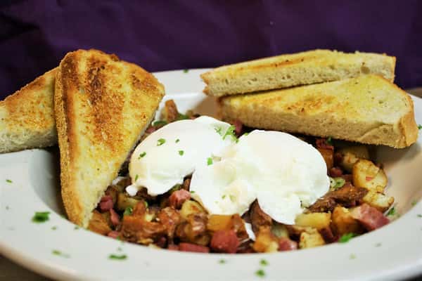 Corned Beef Hash & Eggs