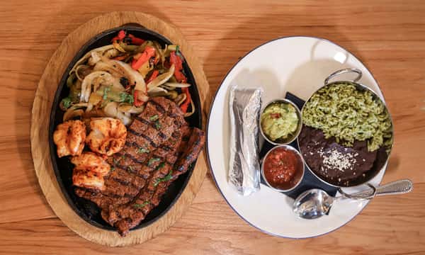 Steak & Shrimp Fajitas