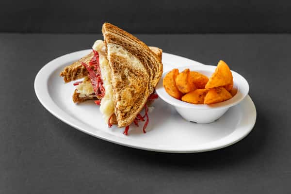 Corn Beef And Fries