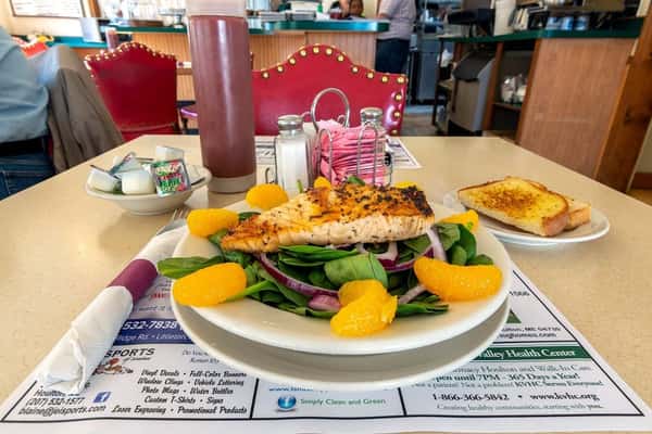 Spinach Salad with Grilled Salmon