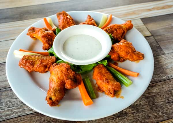 Buffalo Wings Dinner Nano Cafe Breakfast Restaurant in Sierra