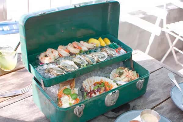 tackle box