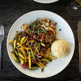 CHICKEN CAPRESE