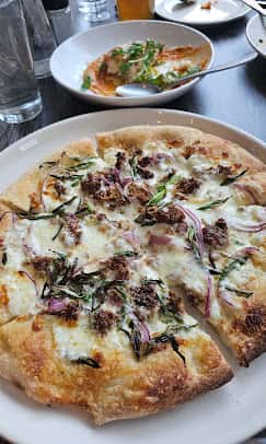 FENNEL SAUSAGE PIZZA