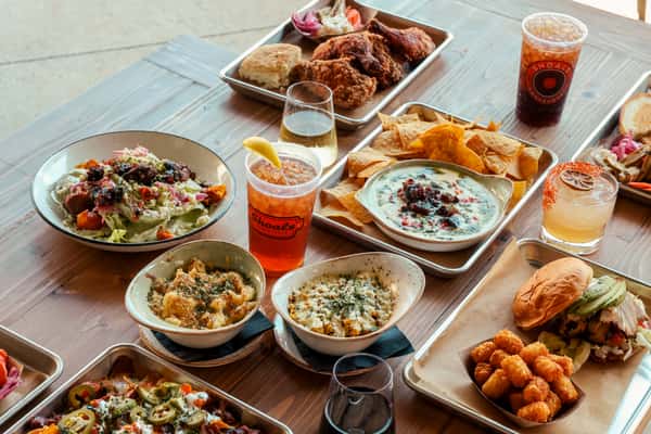 Shoals Smokehouse entrees and cocktails