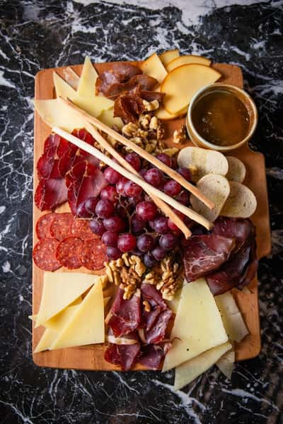 CHEESE & MEAT CHARCUTERIE