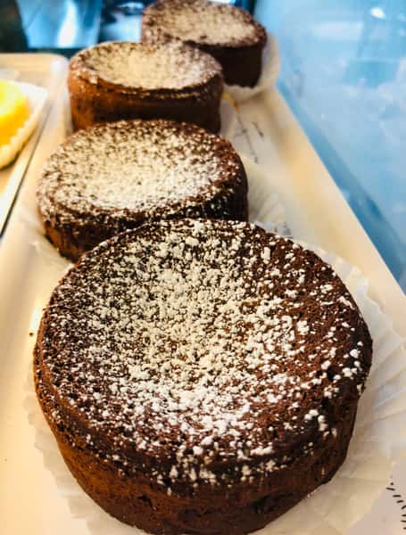 Baked Chocolate Mousse Cakes