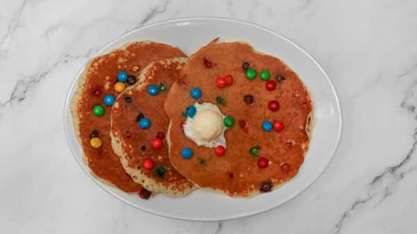 M&M Pancakes