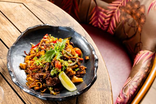 wagyu steak, onions, peppers, garlic, thai basil, chili, sweet soy