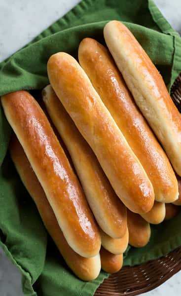 1/2 Dozen Breadsticks