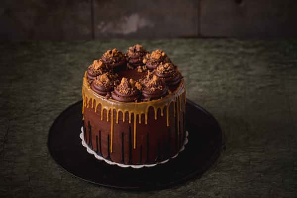 Chocolate Peanut Butter Explosion Cake