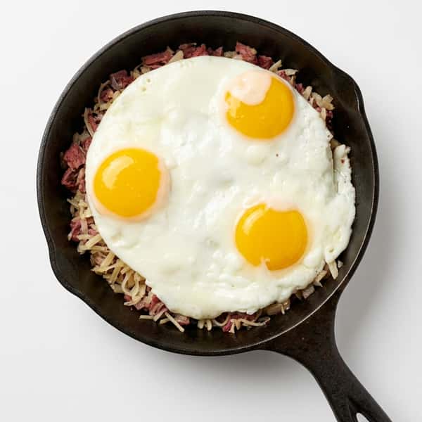 CORNED BEEF HASH SKILLET