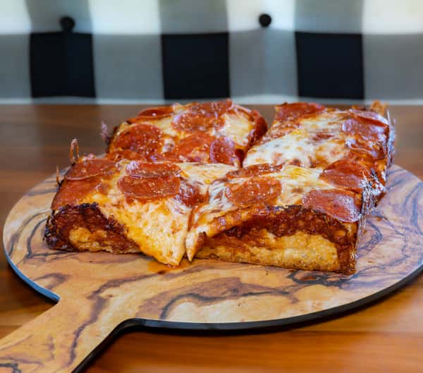 Detroit Deep Dish