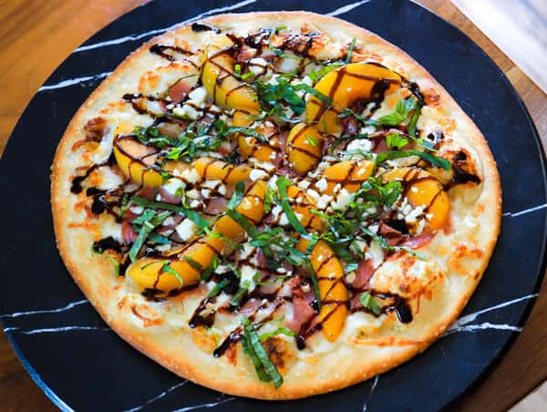 PEACH & PROSCIUTTO PIZZA