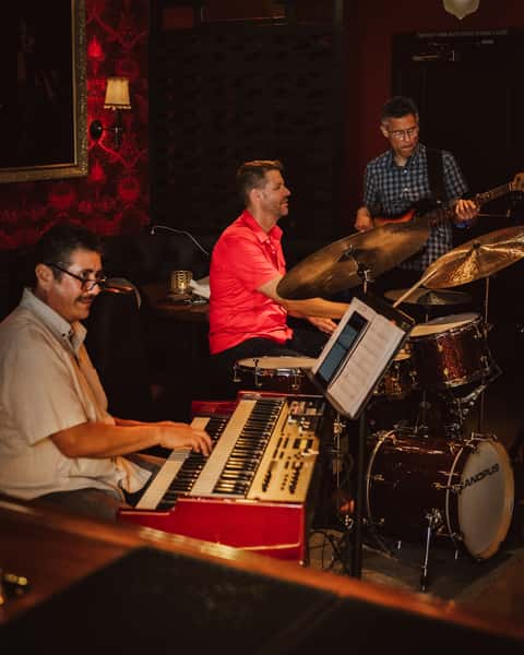 Jazz Band Modern Time Trio