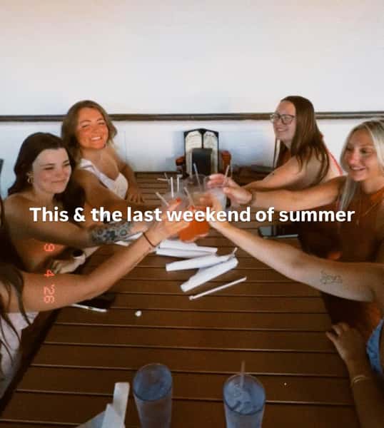 LDW🍊🌊🌾

Spend the last weekend of the summer with us at Mulligan’s. Summer’s not clocking out just yet.
