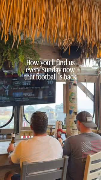 Sundays have entered their football era 🏈🍊

Brunch on the table, Crushes in hand, football on the TVs + the Tiki Deck doing what it does best.

Yeah… you know where to find us every Sunday. Brunch 11–2. Football all day. See you at Mulligan’s.