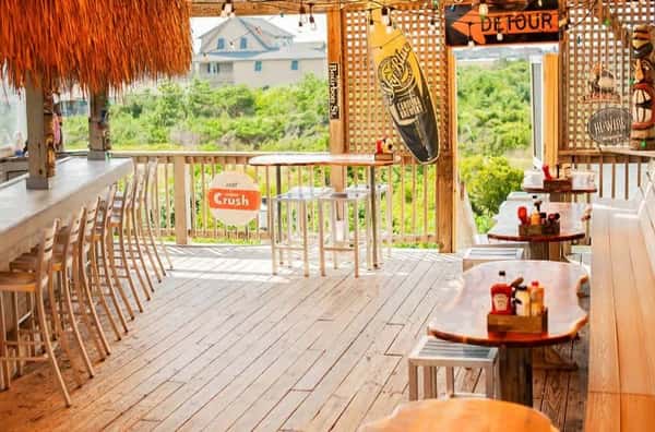 Crush hour is starting a little later today🍊

We’ve got a few repairs to knock out this morning, so we’ll be opening at 4 PM.

Then it’s business as usual: dinner, cold crushes + your favorite seat on the deck. See y’all this afternoon.