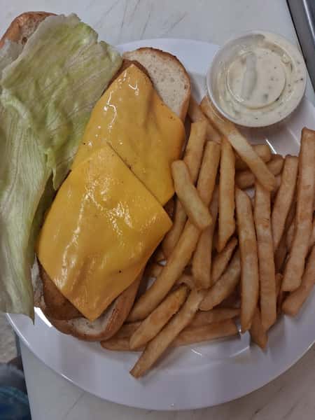 Cheeseburger with lettuce and fries