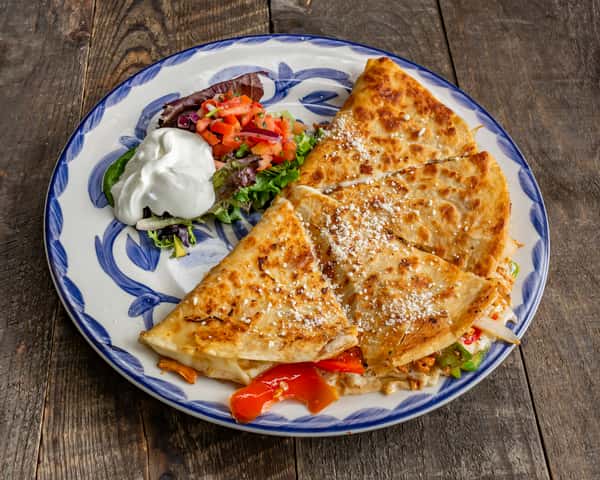 GRILLED CHICKEN QUESADILLA