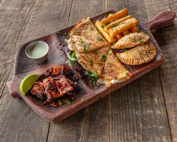 UNO MAS SAMPLER
