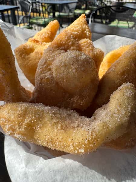 SOPAPILLAS