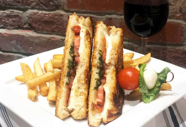 Caprese Sandwich