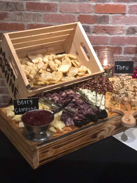 Frankie's Downtown Cheese and Crackers Spread