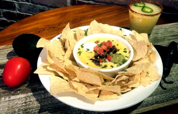 Loaded Queso & Chips