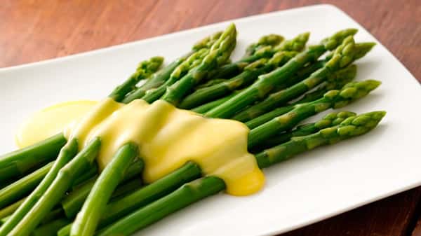 Asparagus with Hollandaise Dip