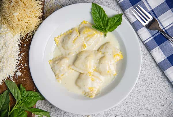 Alfredo Cheese Raviolis