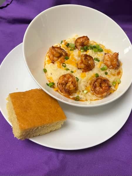 Grilled Shrimp & Cheesy Grits