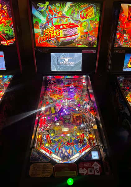 Foo Fighters pinball machine