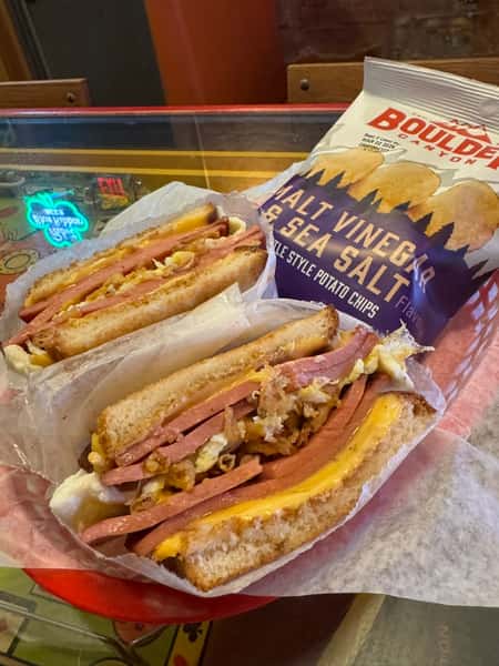 Bologna Sandwich
