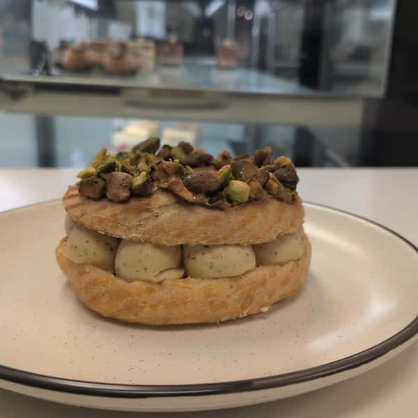 Pistachio paris Brest