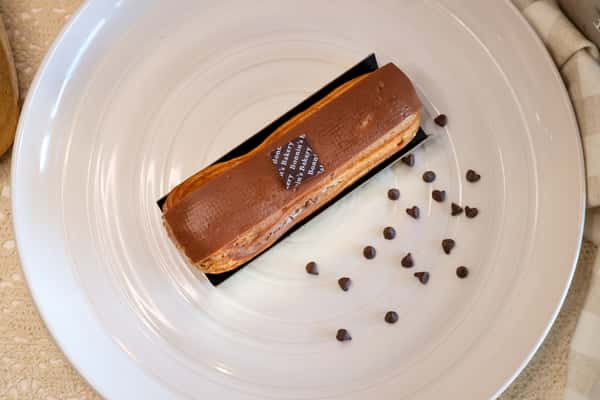 Chocolate Eclair