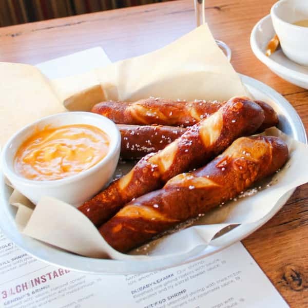 Pretzel sticks