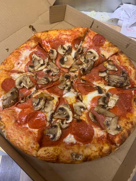 Cheese Pizza (Medium Pizza - 14 inch)