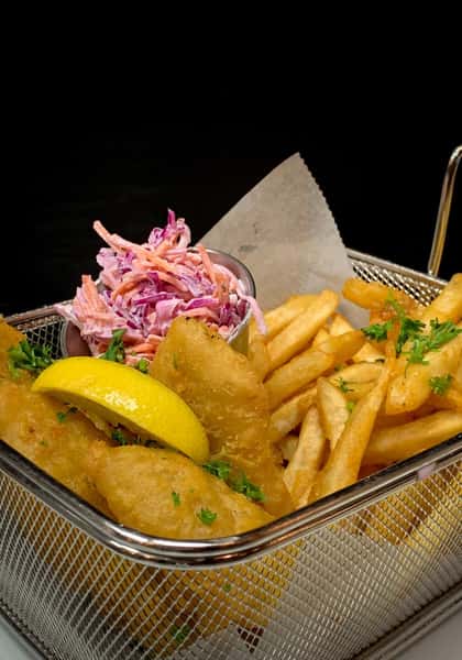 BEER BATTERED FISH & CHIPS